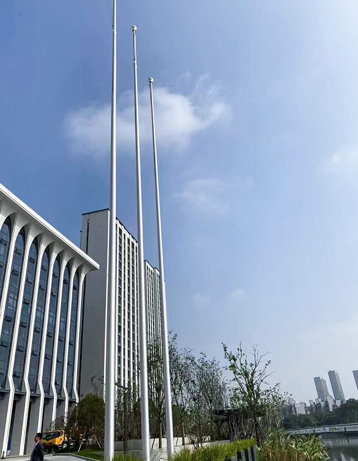 Cột cờ nâng quay tay bằng hợp kim nhôm ngoài trời Cột cờ nâng quay tay bằng hợp kim nhôm ngoài trời
